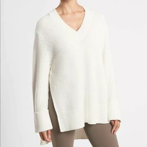 NEW Athleta Shasta V Neck Wool Blend Sweater